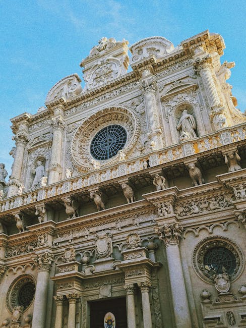 Close-up Santa Croce ornate facade Leopoldo detail