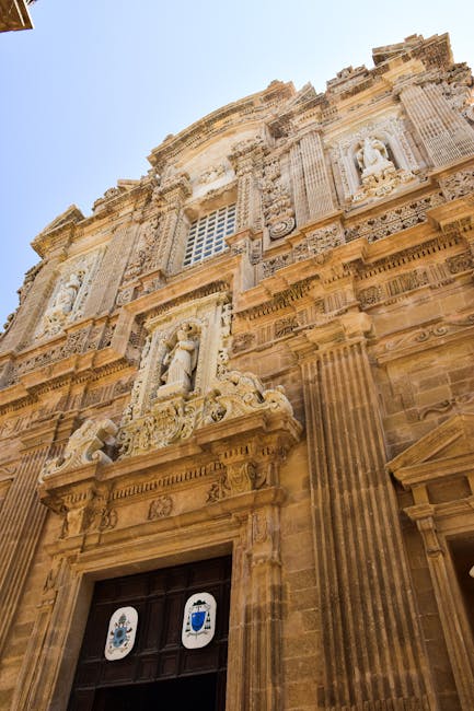 Sunset facade Basilica di Santa Croce Lecce